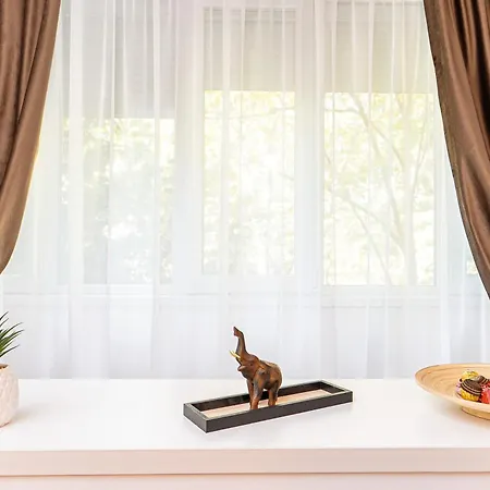 Cozy Chr 1 - By Openhouse