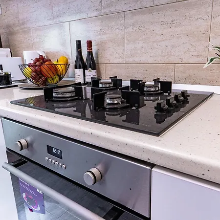 Cozy Chr 1 - By Openhouse Apartment