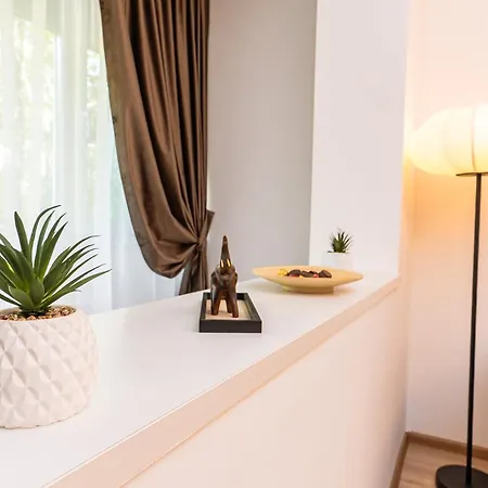 Cozy Chr 1 - By Openhouse Apartmán Temešvár