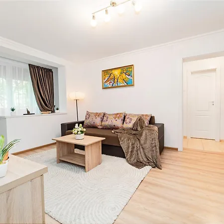 Cozy Chr 1 - By Openhouse * Temešvár